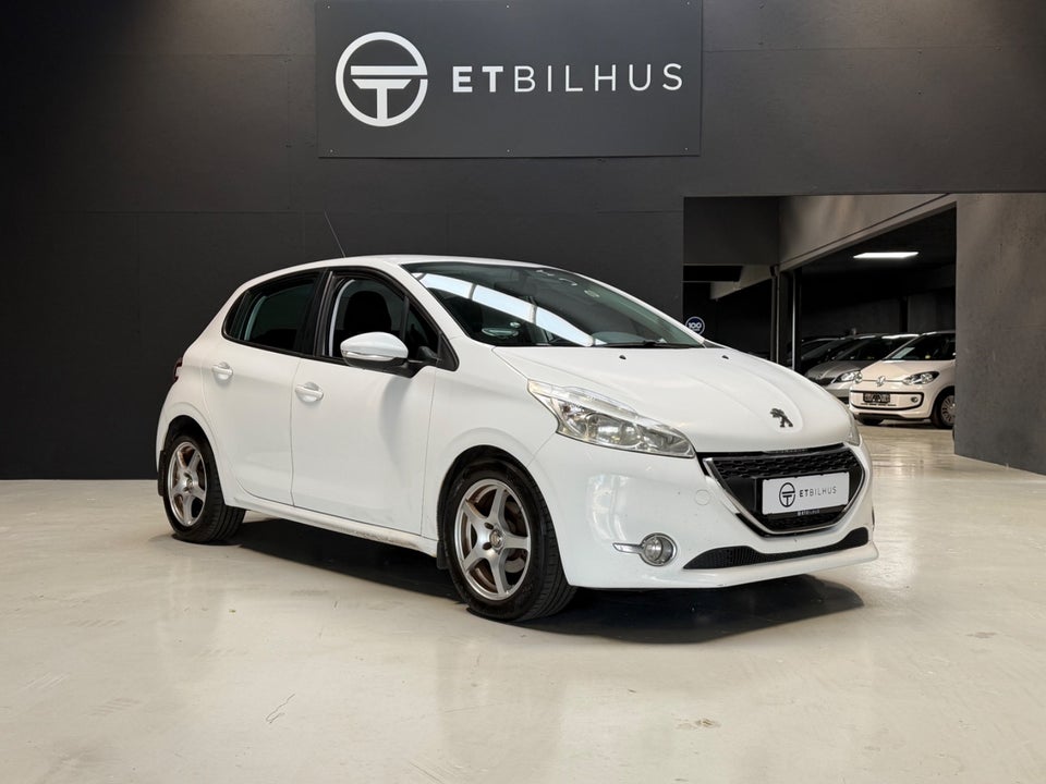 Peugeot 208 1,6 e-HDi 92 Active 5d