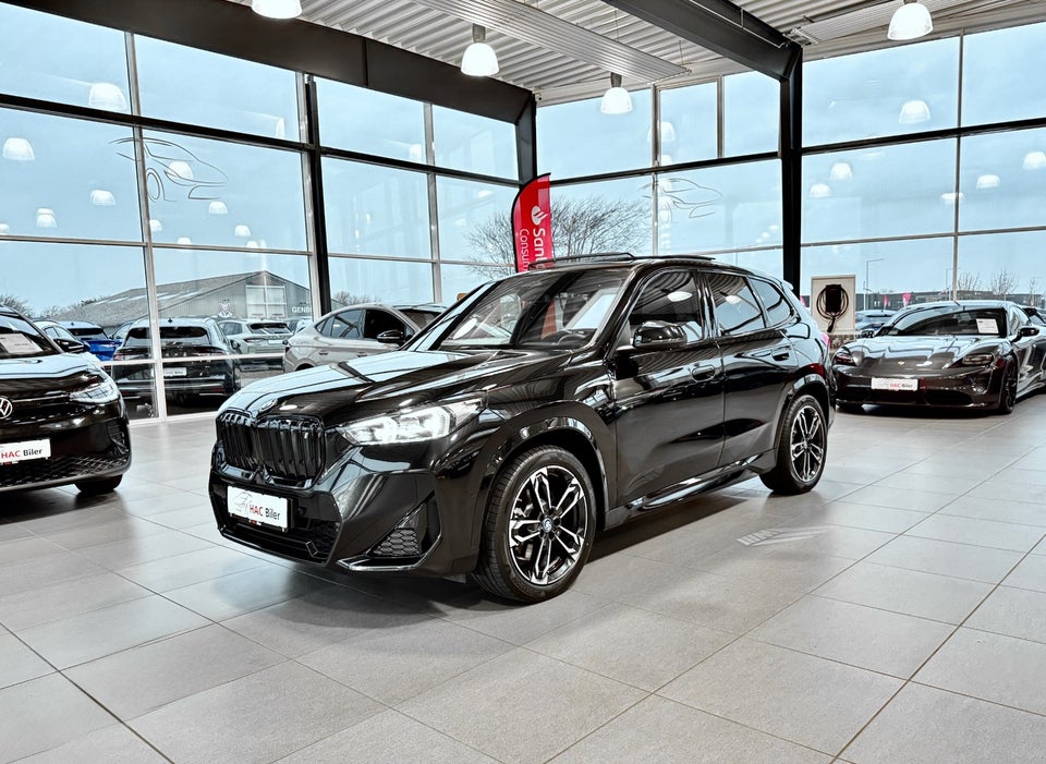 BMW iX1 xDrive30 Fully Charged M-Sport 5d