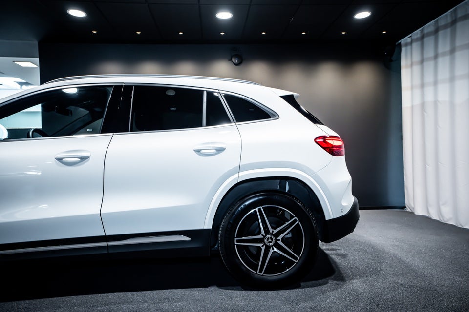 Mercedes EQA250+ AMG Advance 5d