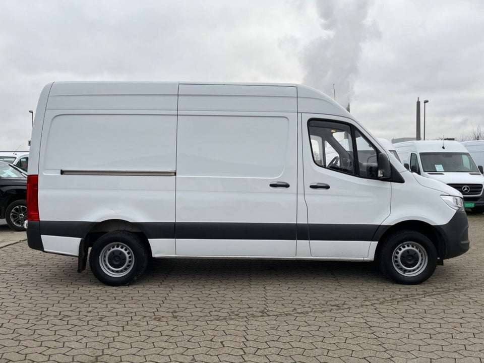 Mercedes Sprinter 316 2,2 CDi A2 Kassevogn RWD