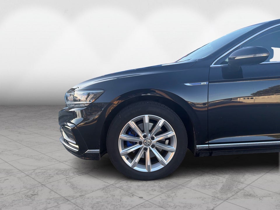 VW Passat 1,4 GTE+ DSG 4d
