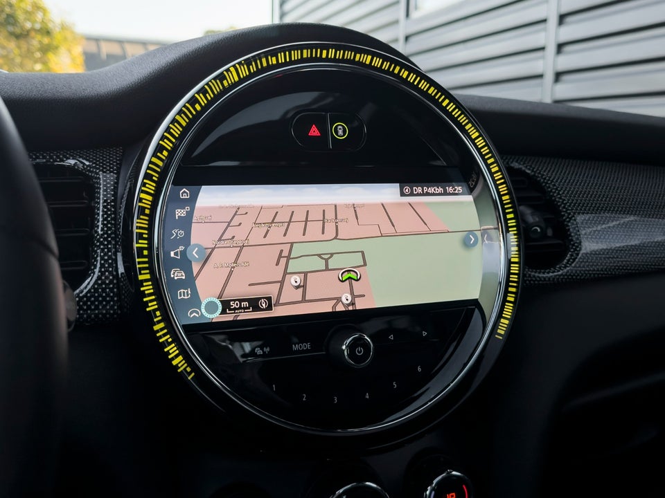 MINI Cooper SE Classic Trim 3d