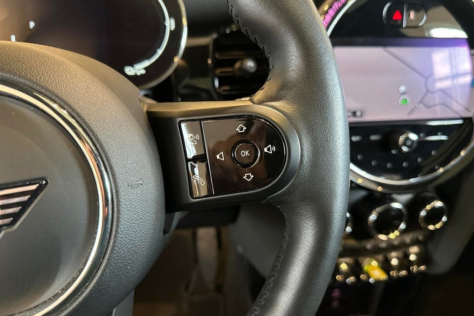 MINI Cooper SE Edition Premium Plus 3d