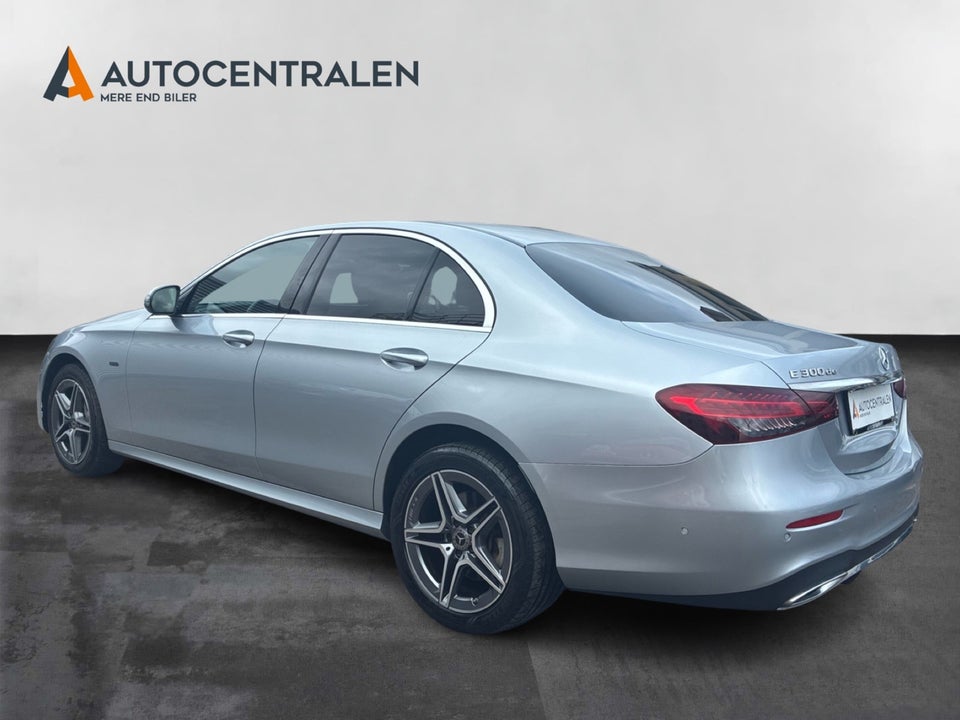 Mercedes E300 de 2,0 AMG Line aut. 4Matic 4d