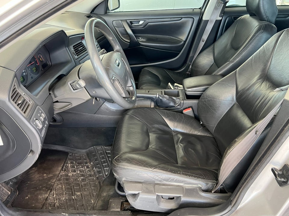 Volvo V70 2,4 140 aut. 5d