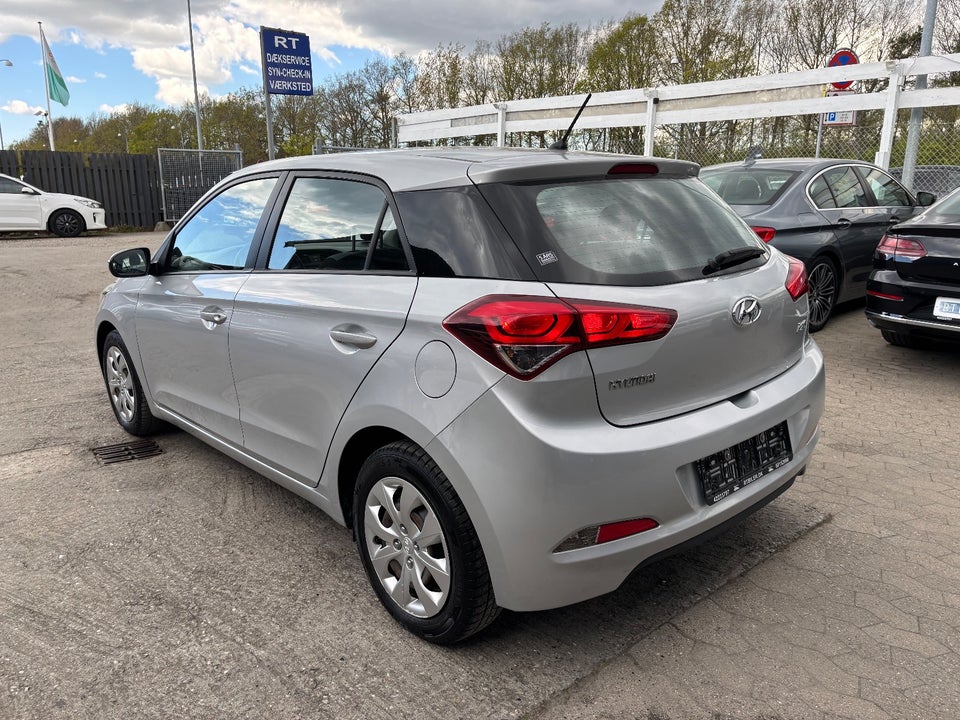 Hyundai i20 1,25 Vision 5d