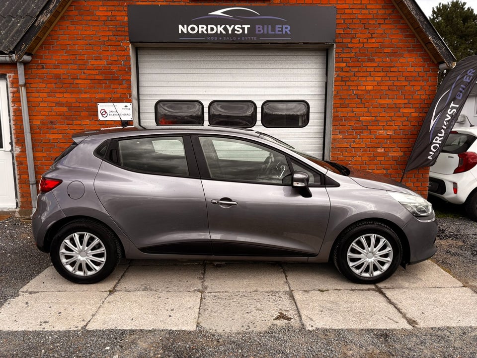Renault Clio IV 1,5 dCi 75 Expression 5d
