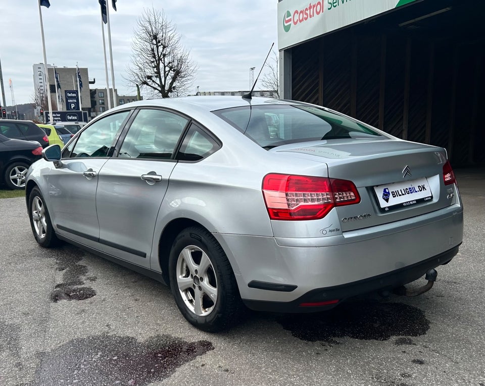 Citroën C5 1,6 HDi 110 Attraction 4d