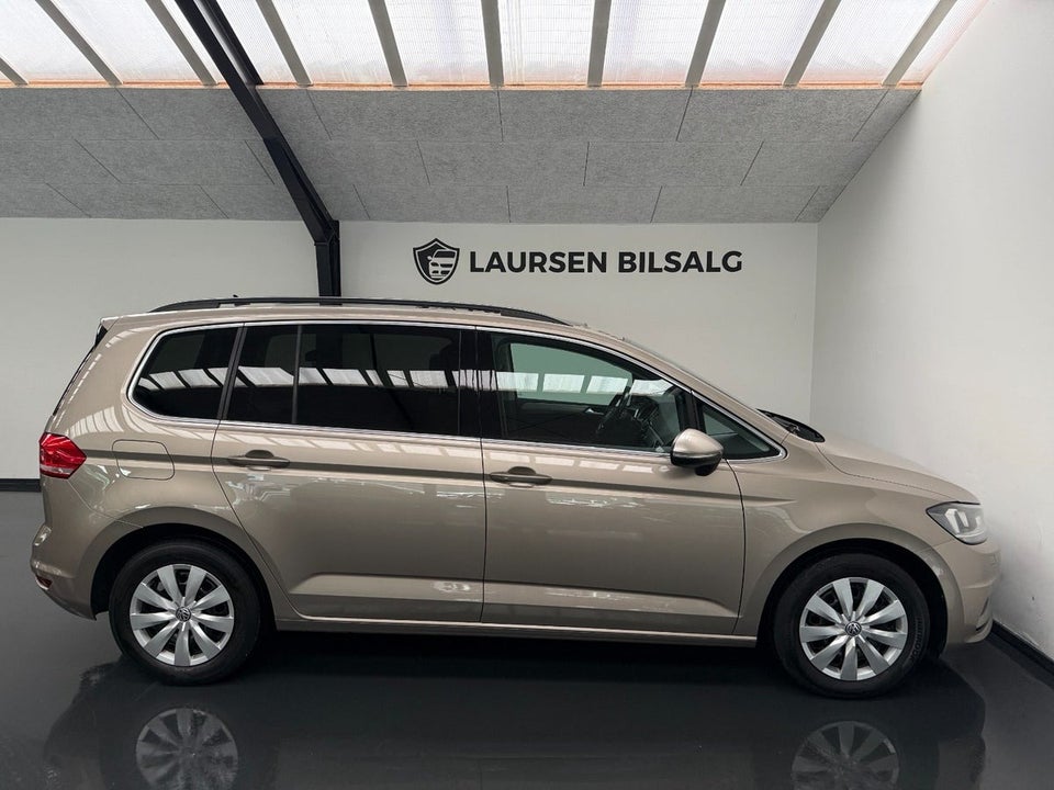 VW Touran 1,6 TDi 115 Comfortline DSG 7prs 5d