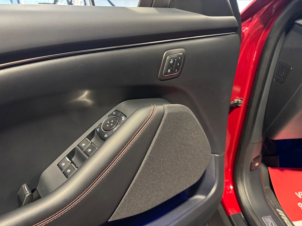 Ford Mustang Mach-E 88 Extended Range AWD 5d