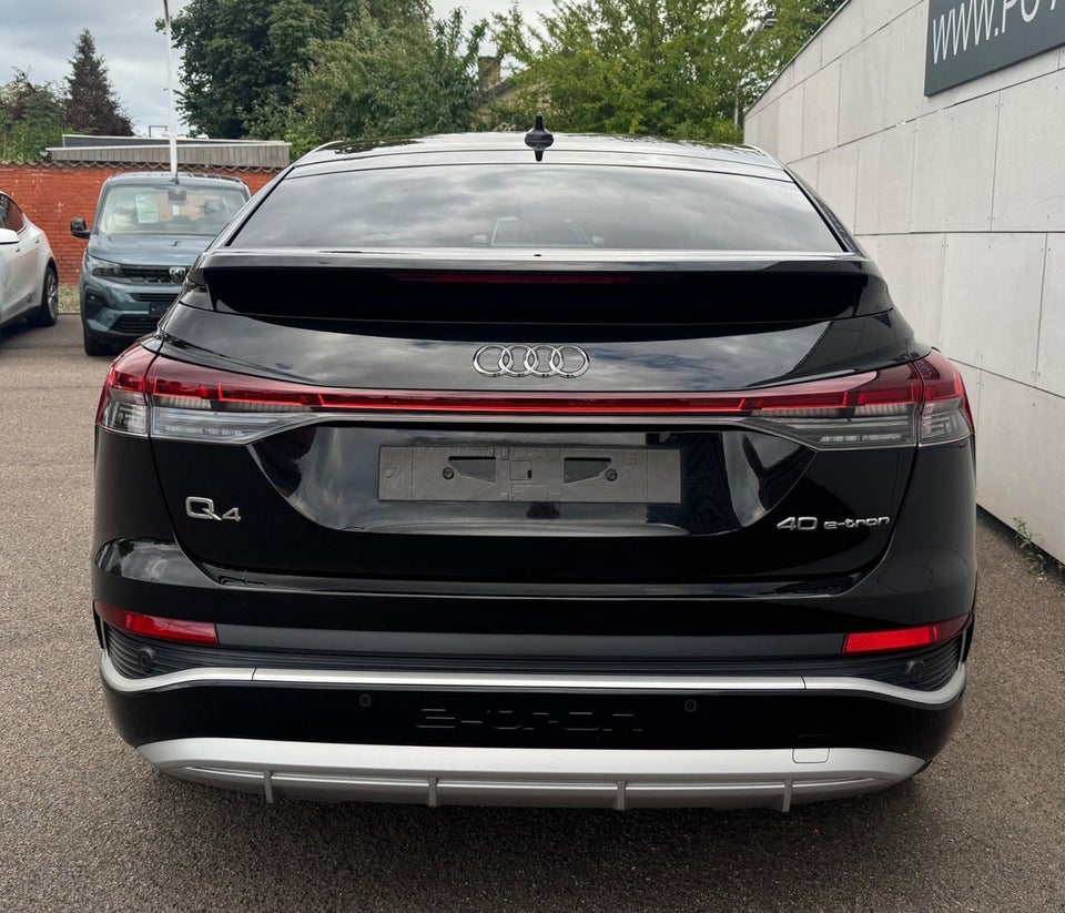 Audi Q4 e-tron 40 S-line Sportback 5d