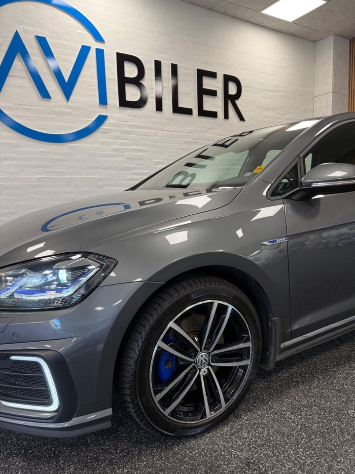 VW Golf VII 1,4 GTE DSG 5d