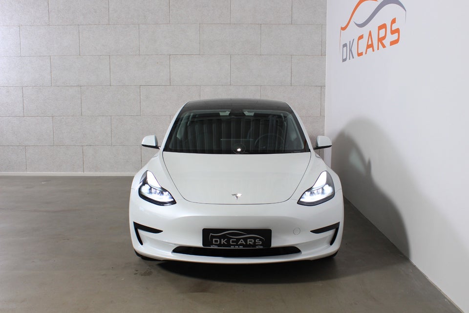 Tesla Model 3 Long Range AWD 4d