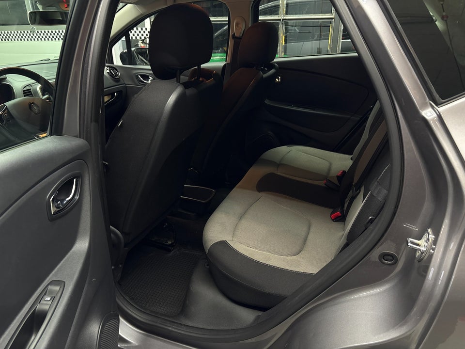 Renault Captur 0,9 TCe 90 Expression 5d