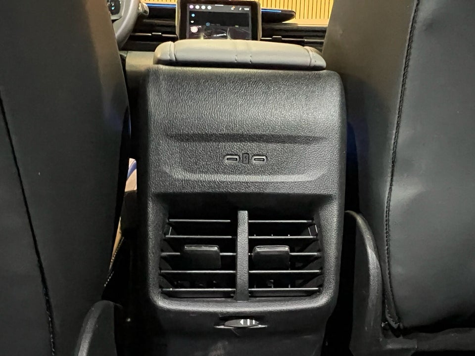 Ford Explorer 79 Premium Extended Range AWD 5d