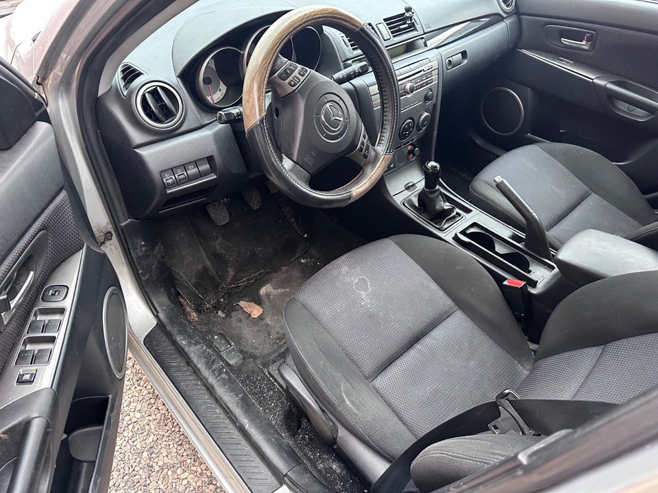 Mazda 3 2,0 Sport 5d