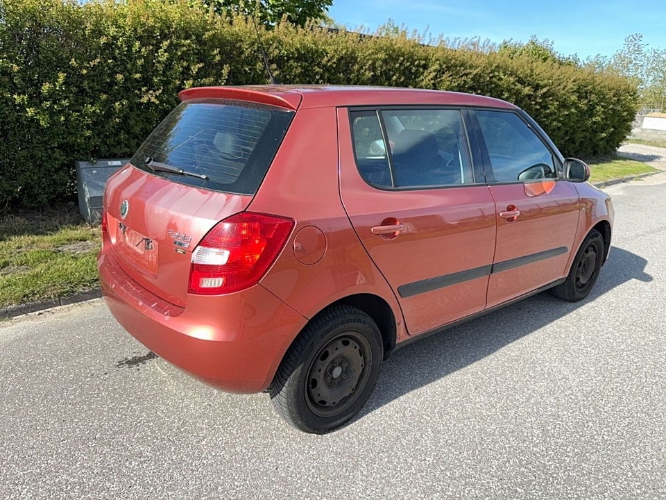 Skoda Fabia 1,2 12V Ambiente 5d