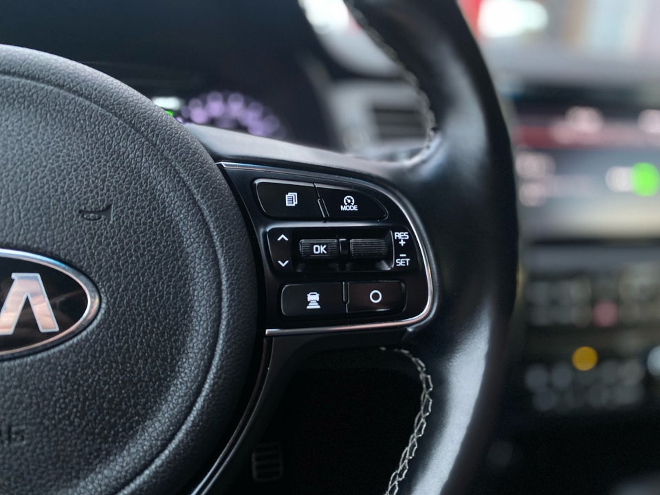 Kia Niro 1,6 PHEV Advance DCT 5d