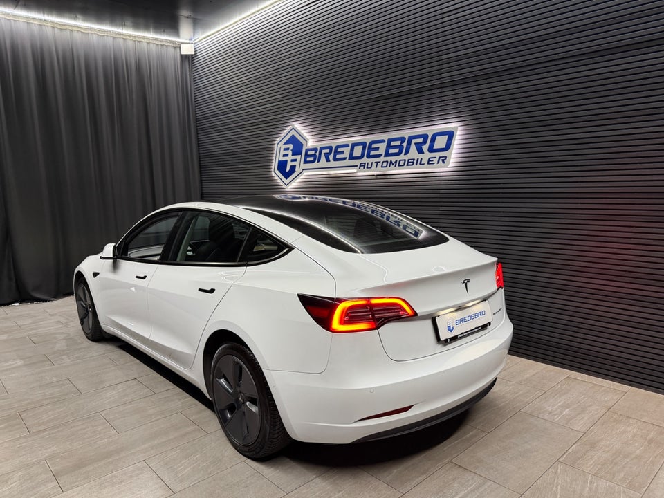 Tesla Model 3 Long Range AWD 4d