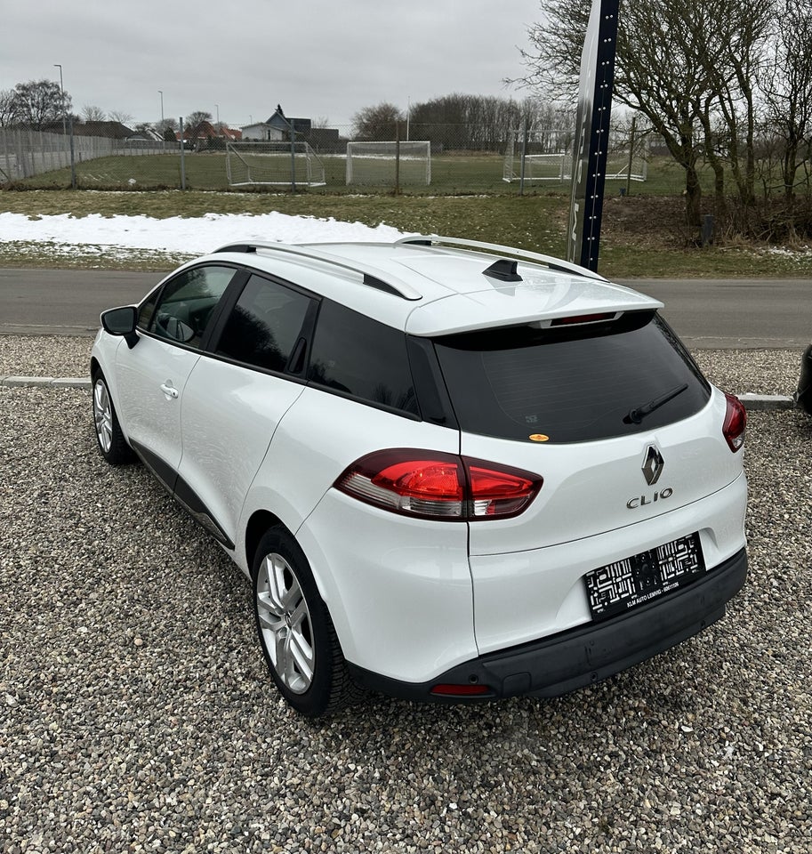 Renault Clio IV 1,5 dCi 90 Zen Sport Tourer 5d