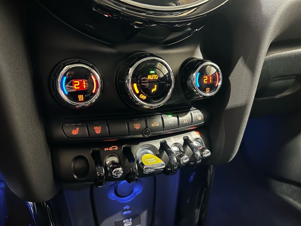 MINI Cooper SE Classic Trim 3d