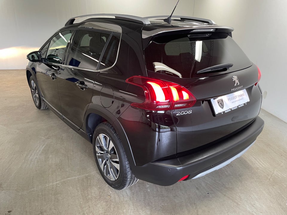 Peugeot 2008 1,2 PureTech 82 Exclusive+ 5d