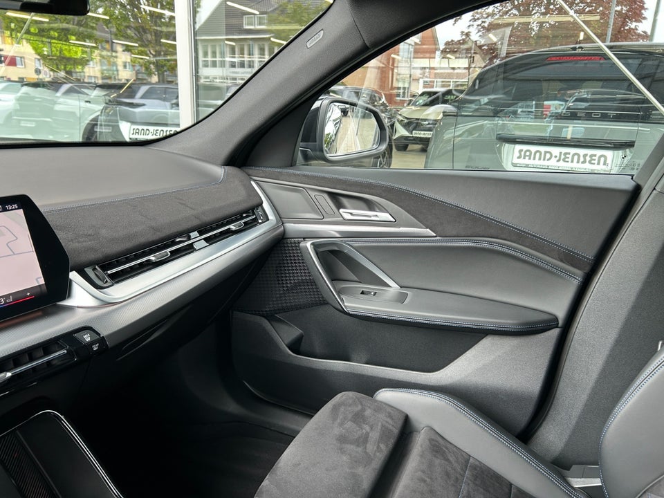 BMW iX2 xDrive30 M-Sport Premium 5d