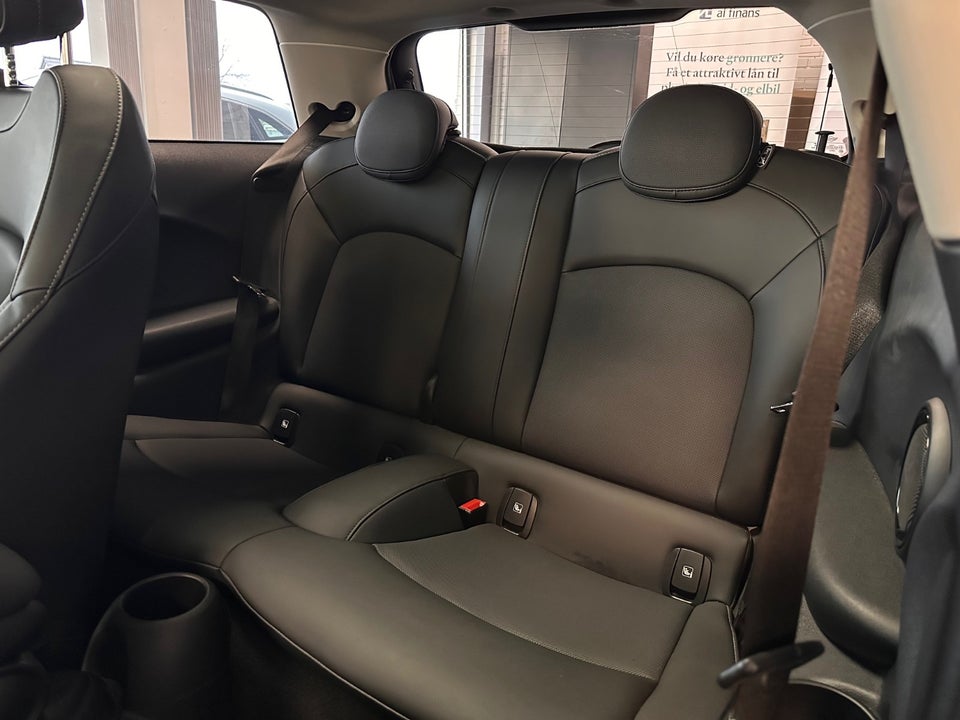 MINI Cooper SE Camden Edition 3d