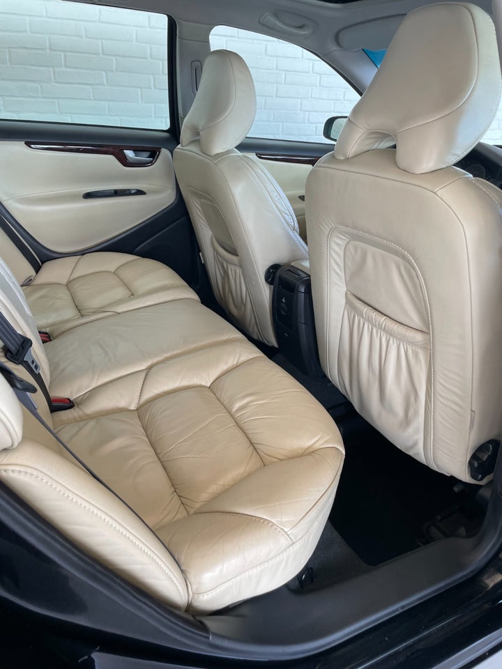 Volvo V70 2,5 T5 aut. Limited 5d