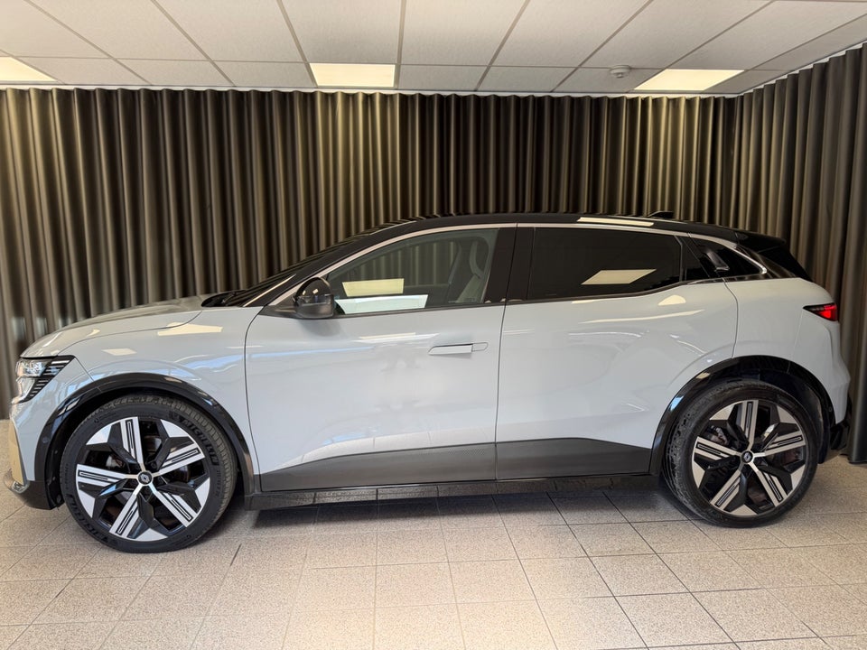 Renault Megane E-Tech 60 Iconic 5d