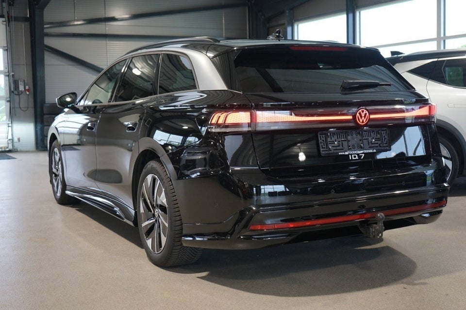 VW ID.7 77 Pro Tourer 5d