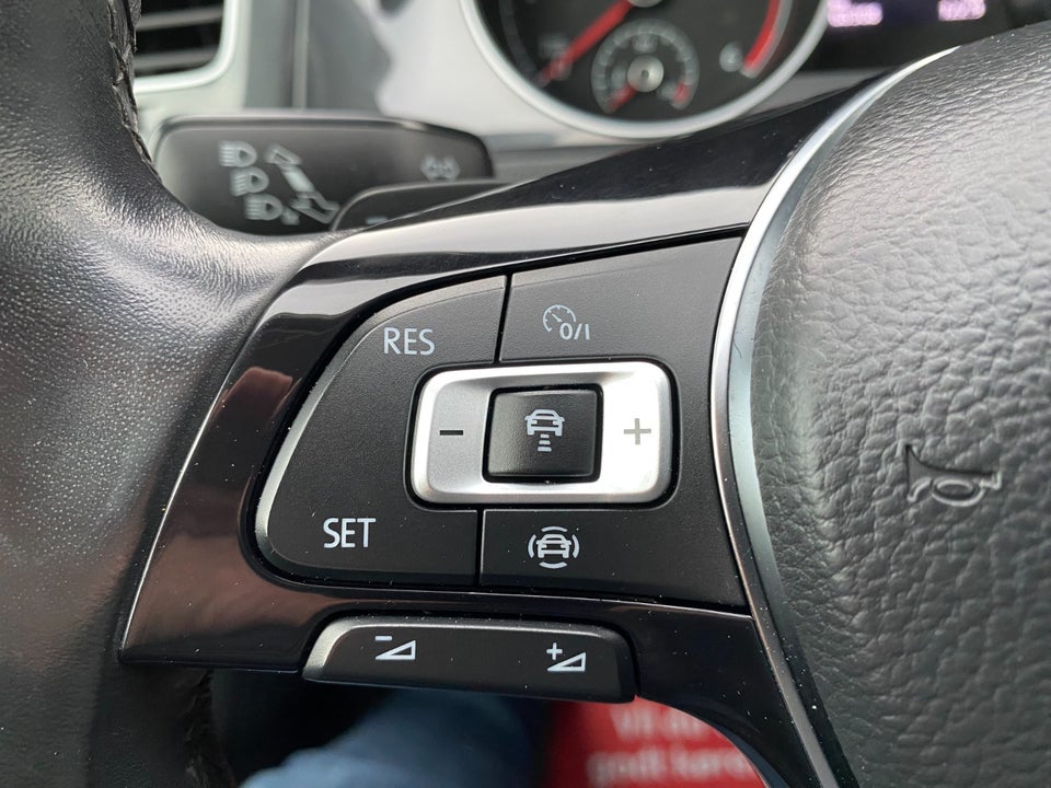 VW Golf VII 2,0 TDi 150 Comfortline DSG 5d