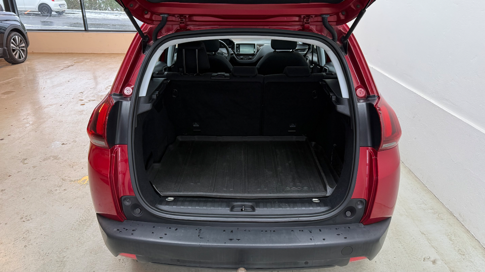 Peugeot 2008 1,2 e-VTi 82 Desire Sky 5d