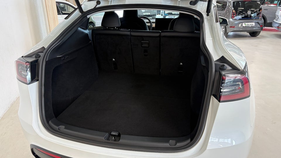 Tesla Model Y Long Range AWD 5d