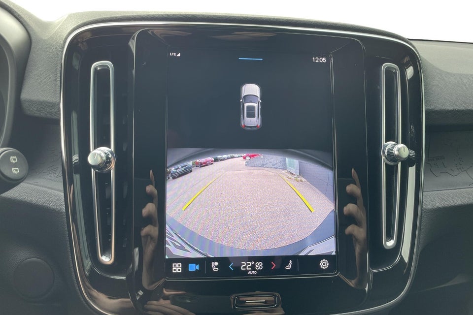 Volvo XC40 ReCharge Twin Plus 5d