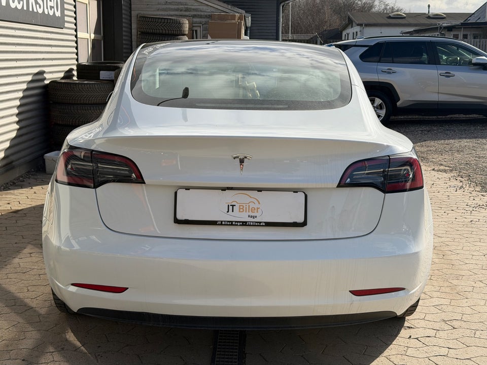 Tesla Model 3 Long Range RWD 4d