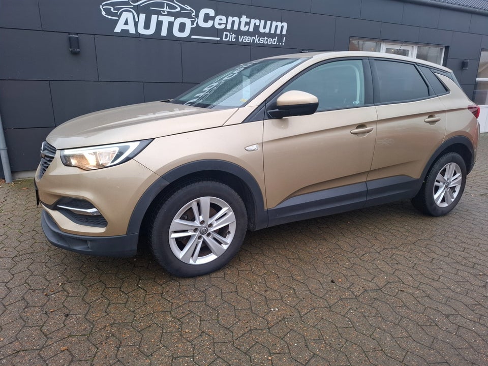Opel Grandland X 1,2 T 130 Enjoy 5d