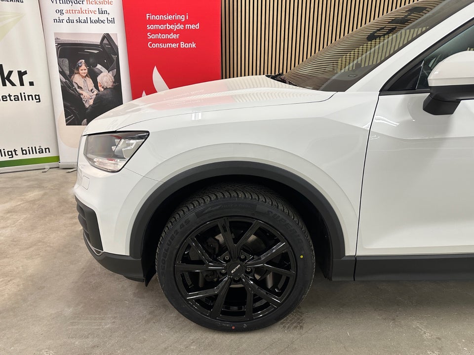 Audi Q2 30 TFSi S-tr. 5d