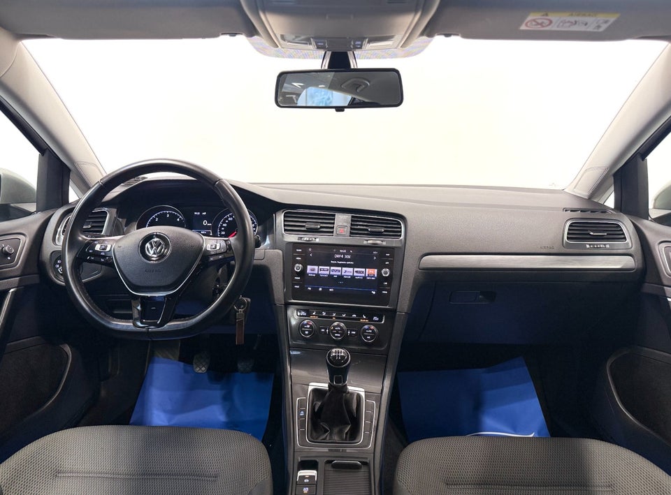 VW Golf VII 1,6 TDi 115 Comfortline 5d