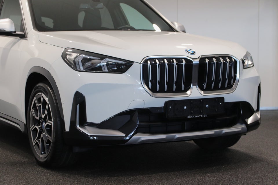 BMW iX1 xDrive30 X-Line 5d