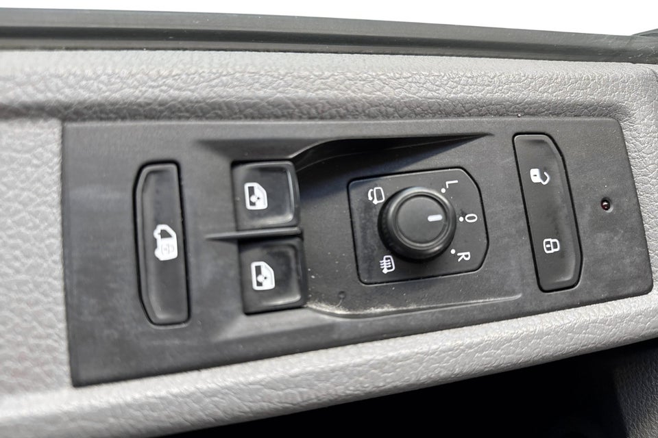 VW Transporter 2,0 TDi 150 Kassevogn DSG lang