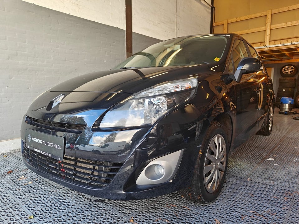 Renault Grand Scenic III 1,6 dCi 130 Expression 7prs 5d