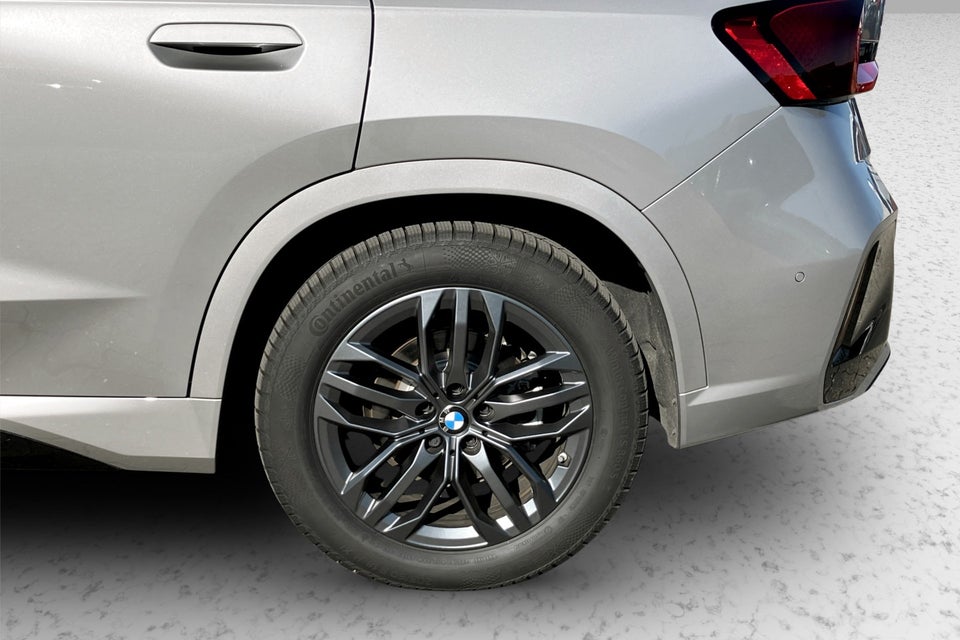 BMW iX1 xDrive30 M-Sport 5d