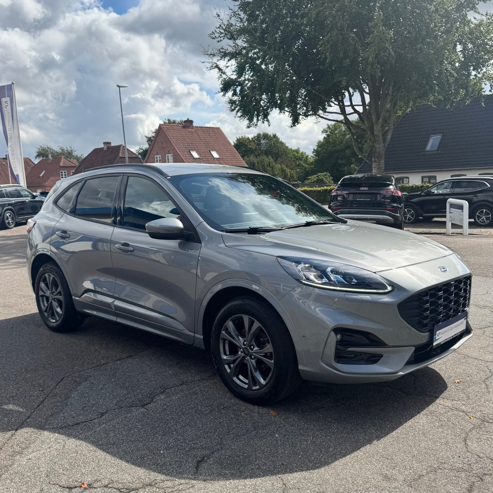 Ford Kuga 2,5 PHEV ST-Line X CVT 5d
