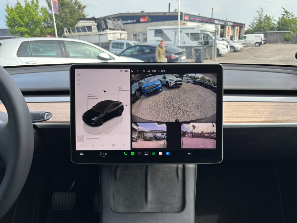 Tesla Model Y Long Range AWD 5d
