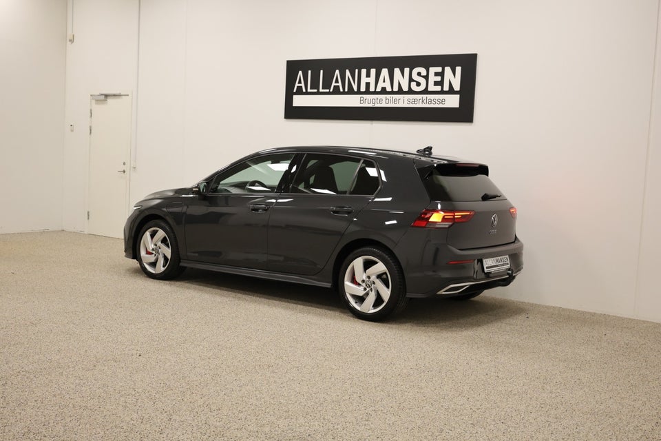 VW Golf VIII 1,4 GTE DSG 5d