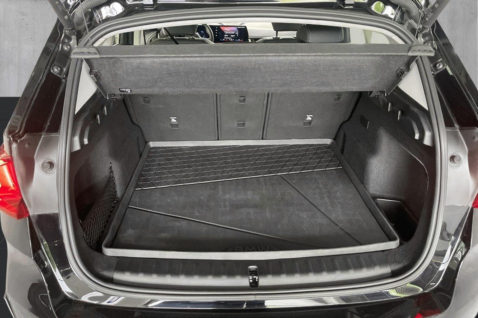 BMW iX1 eDrive20 X-Line 5d