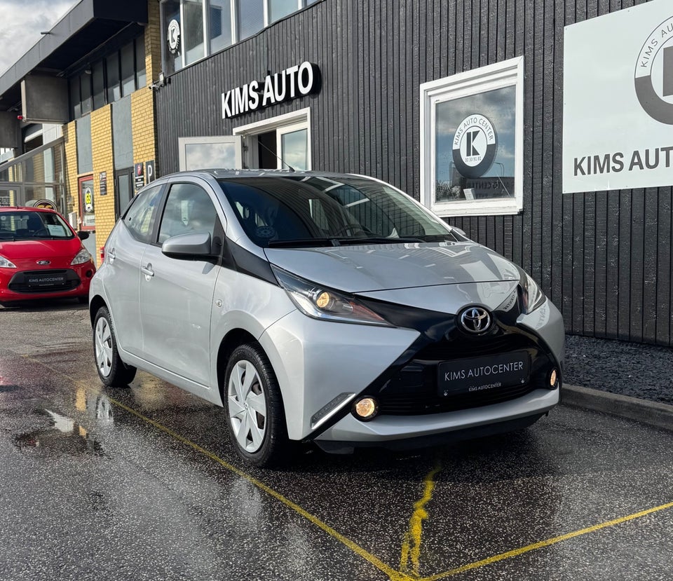 Toyota Aygo 1,0 VVT-i x-press x-touch 5d