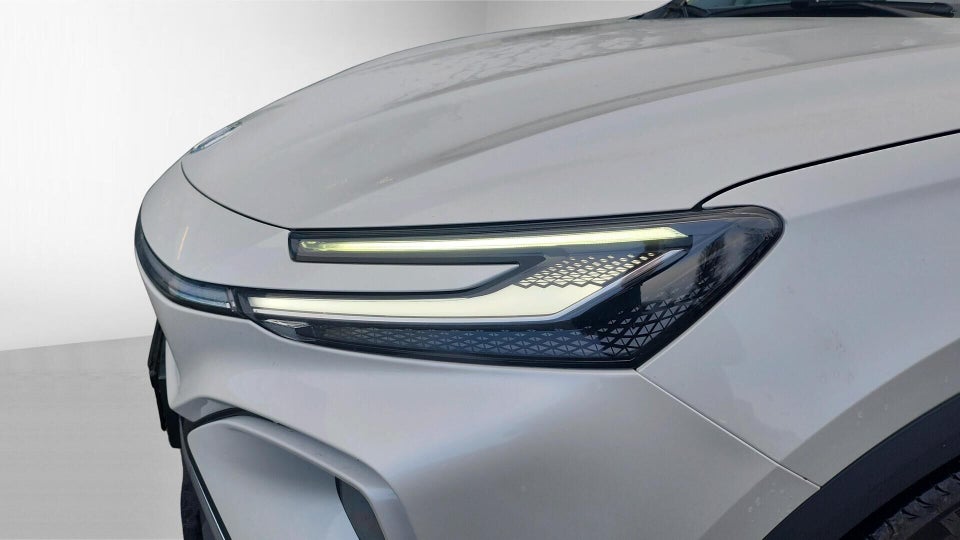 MG Marvel R Luxury 5d