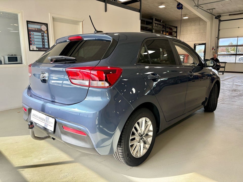 Kia Rio 1,25 MPi Base Line 5d